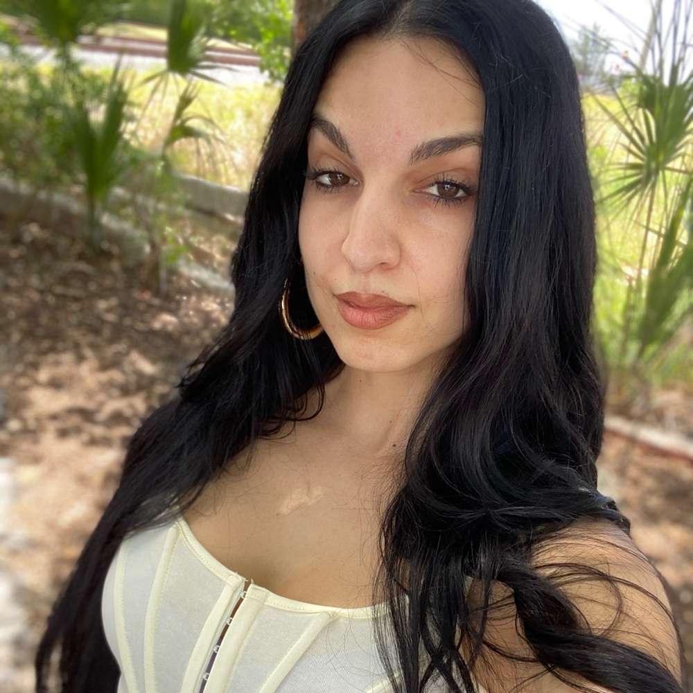 Meet your Posher, Linda